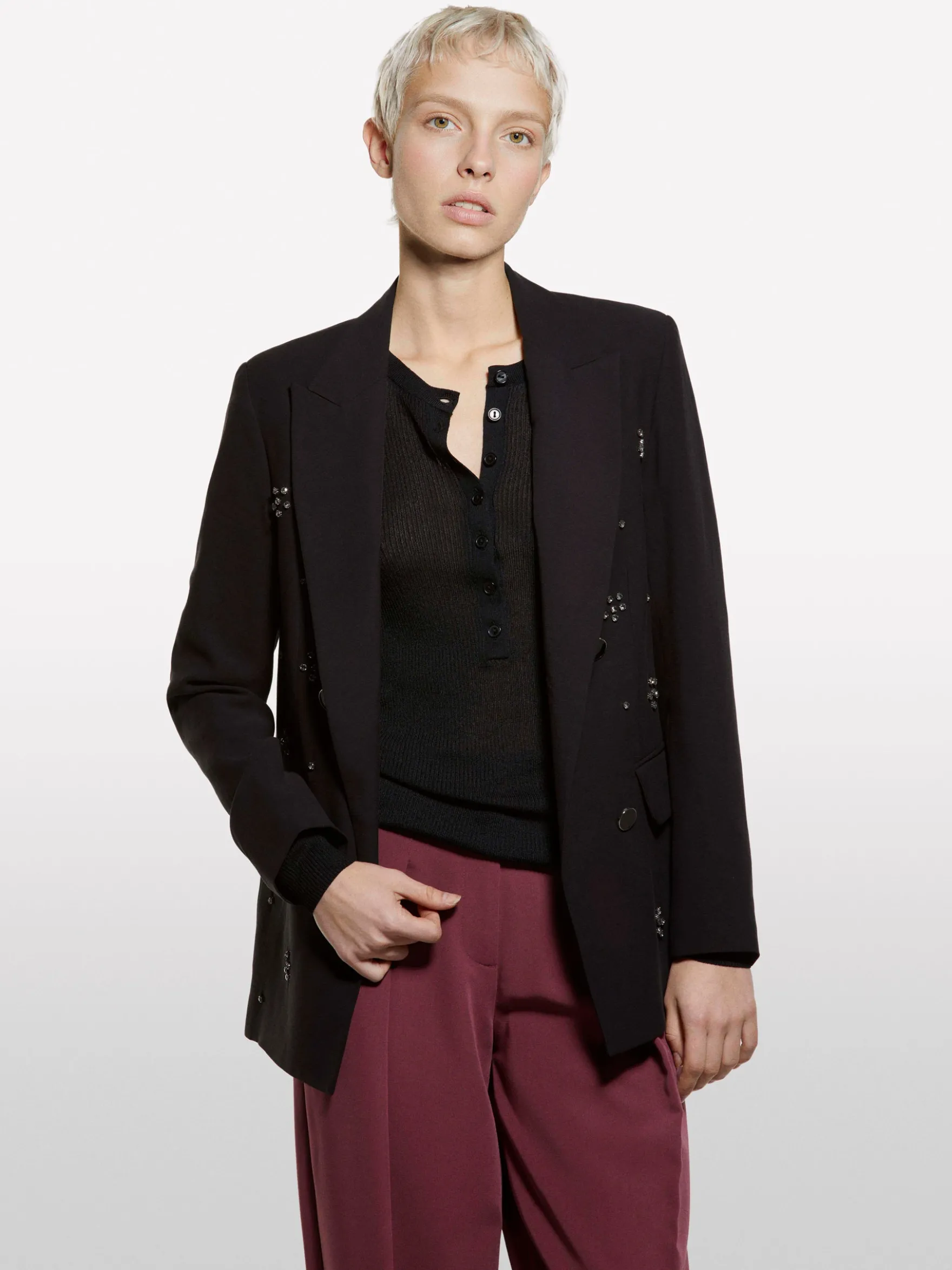 Blazer con applicazione gioiello