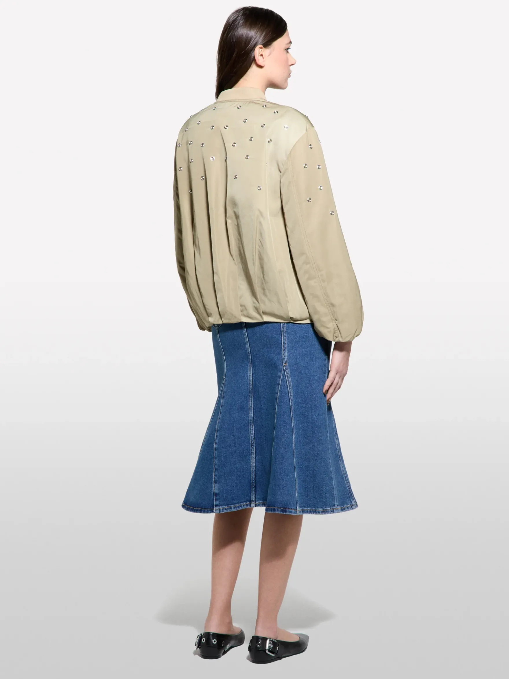 Bomber over fit con borchie