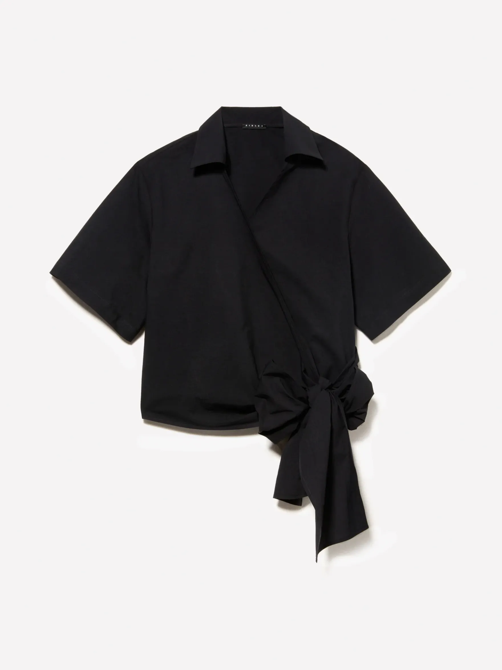 Camicia nera incrociata