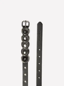 Cintura con anelli metallici