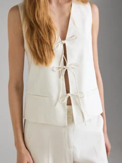 Gilet con laccetti