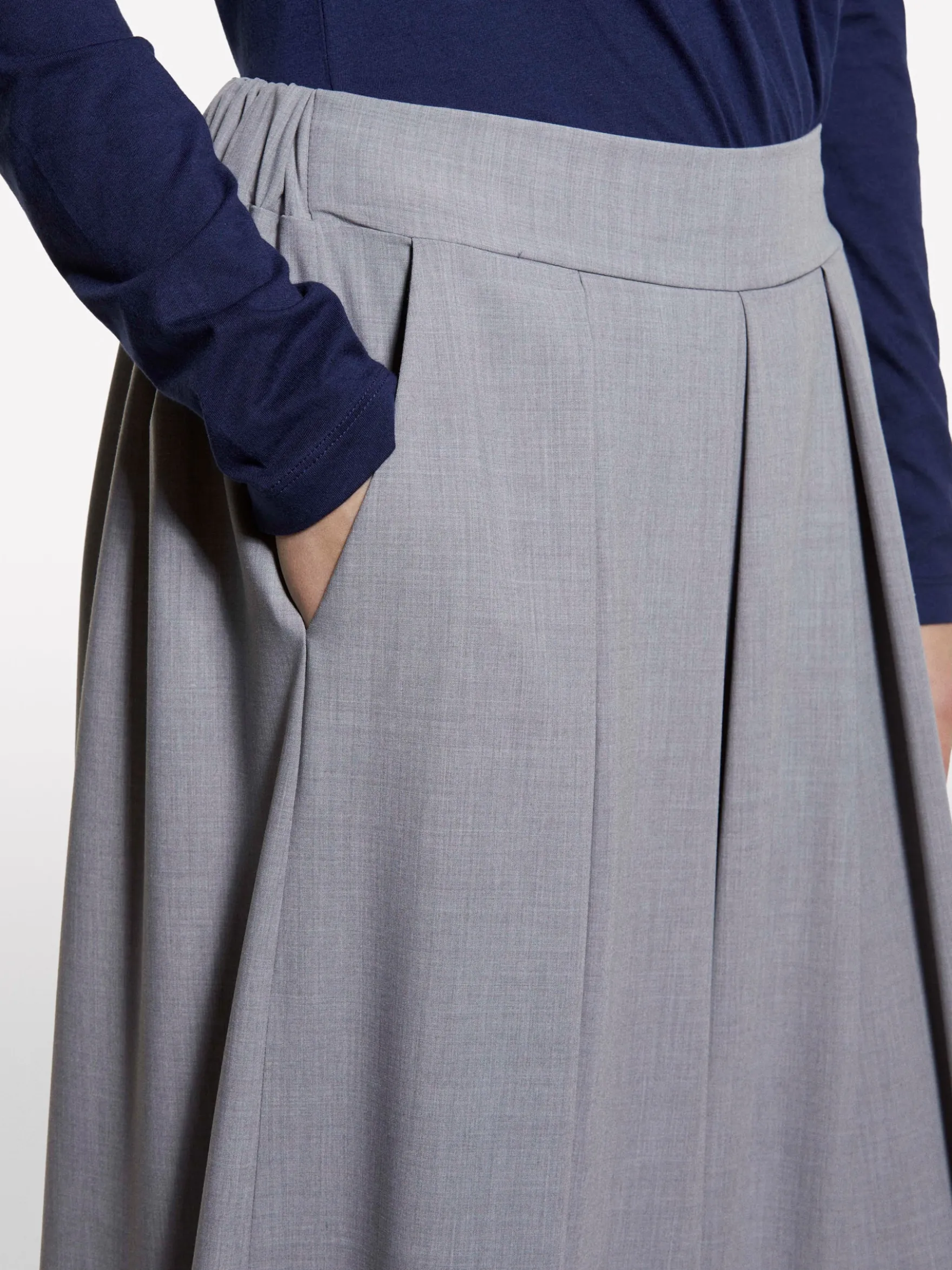 Gonna-pantalone grigia