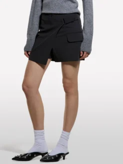 Gonna pantalone nera