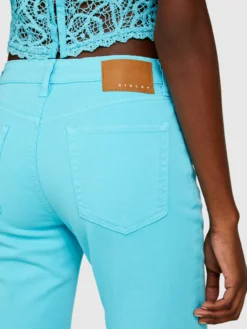 Jeans color flare fit