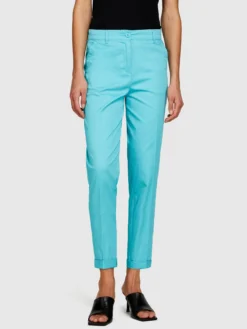 Pantaloni a sigaretta