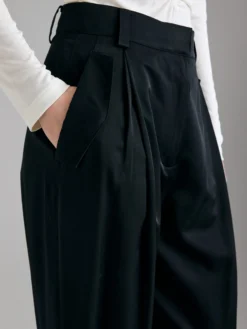 Pantaloni carrot fit