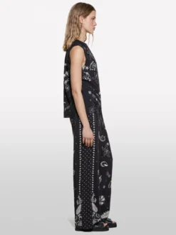 Pantaloni con stampa