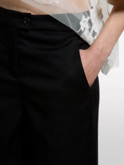 Pantaloni dritti neri