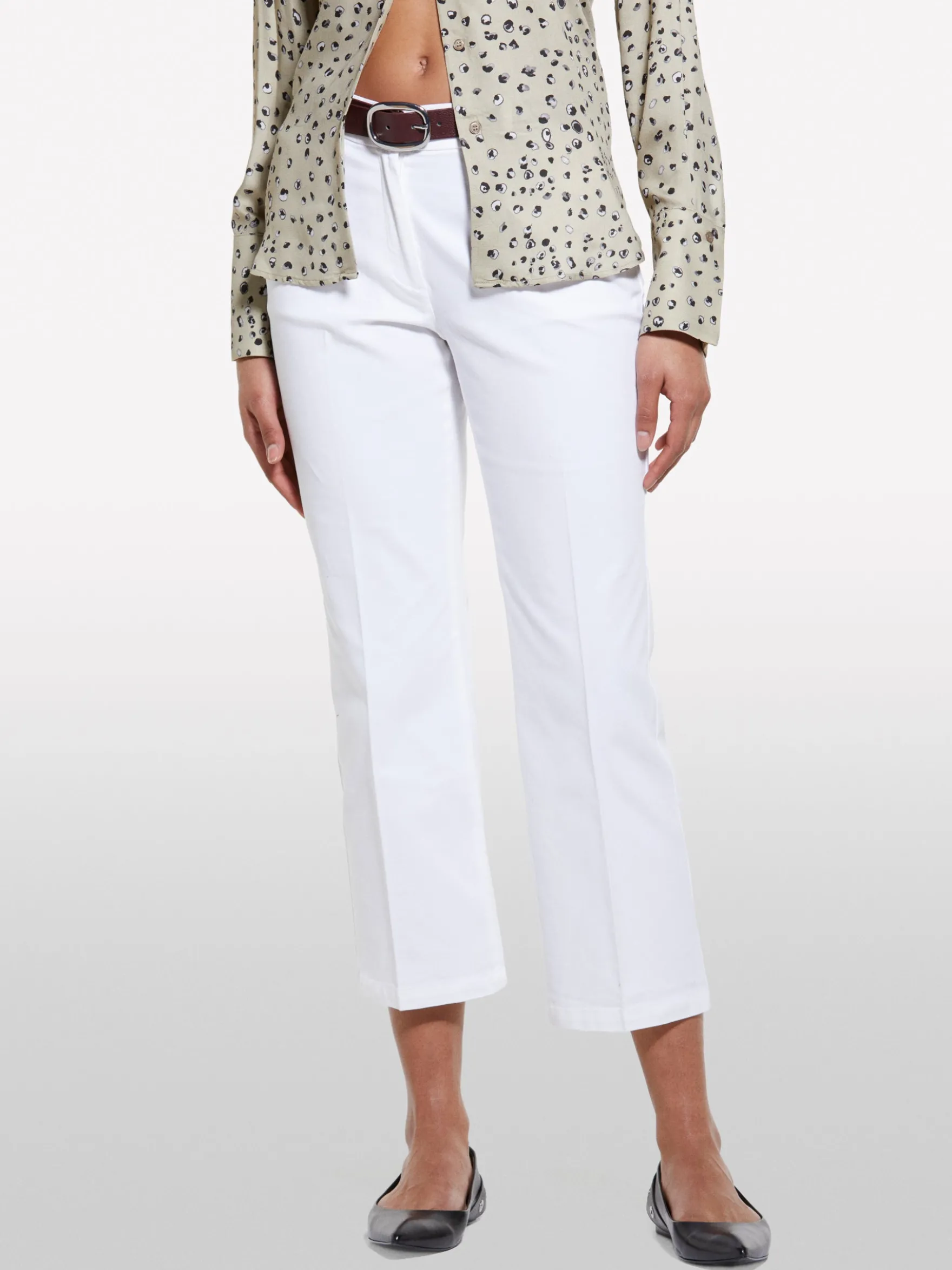 Pantaloni flare fit bianchi
