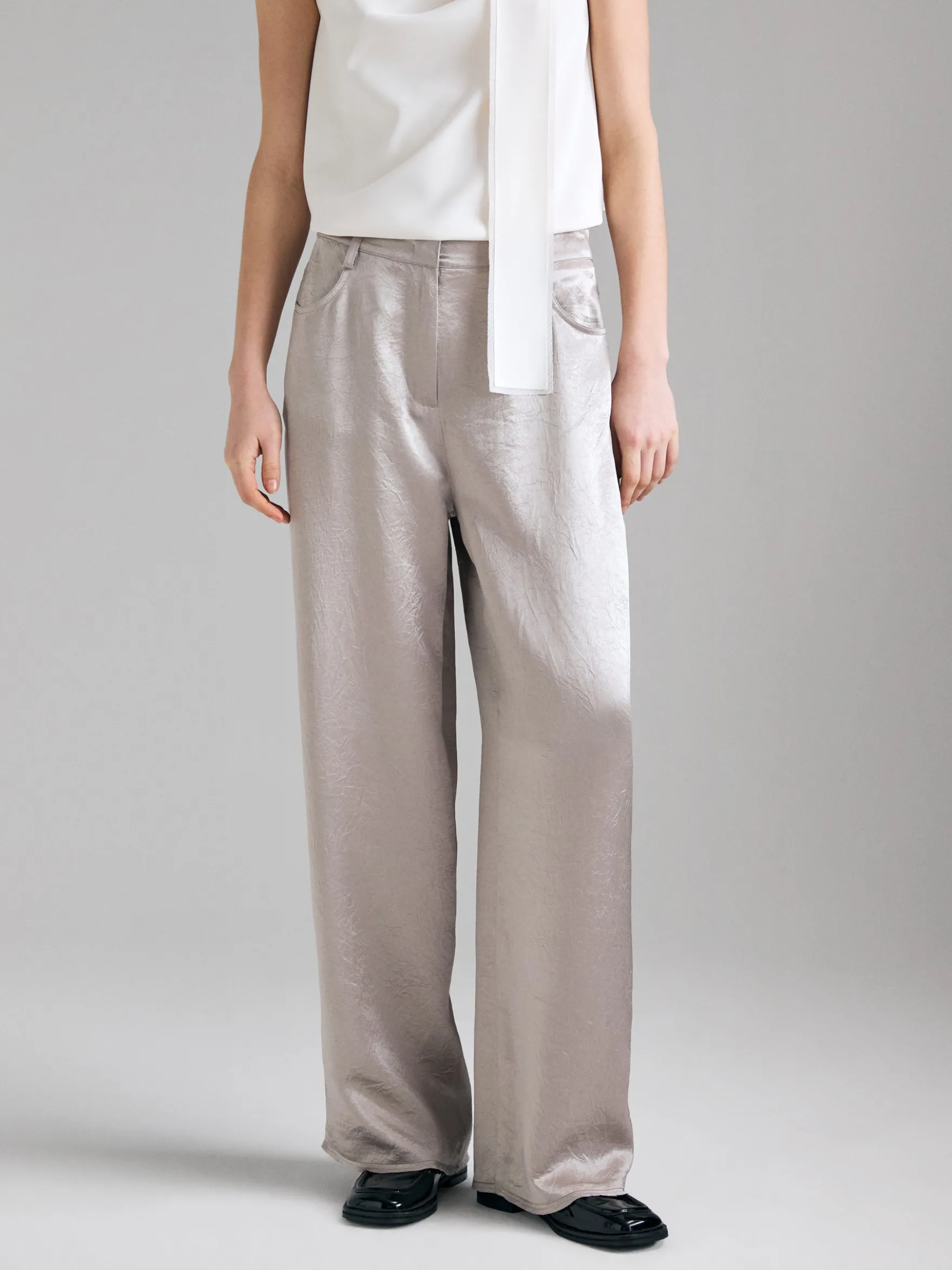 Pantaloni in raso effetto stropicciato