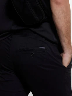 Pantaloni neri effetto vintage