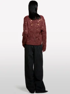 Pantaloni neri rigati
