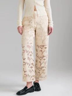 Pantaloni ricamati