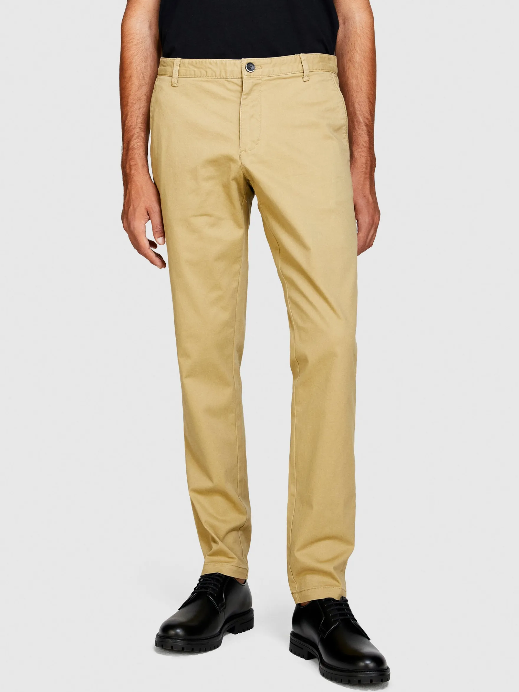 Pantaloni slim fit