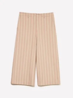 Pantaloni svasati