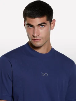 T-shirt blu scuro con stampa